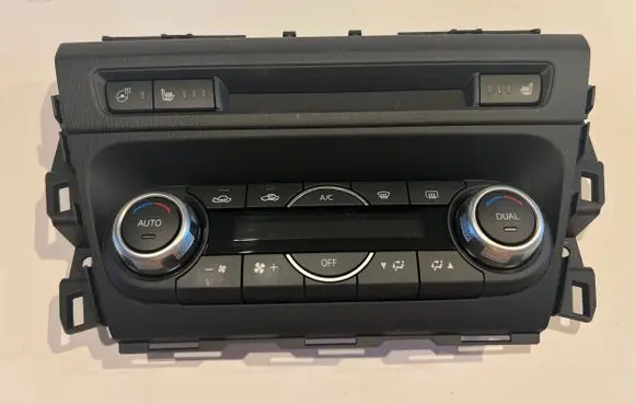 Mazda 3 III Climate control unit BAER61190B