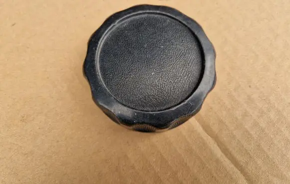 Volkswagen Golf I Seat adjustment knob 171881671