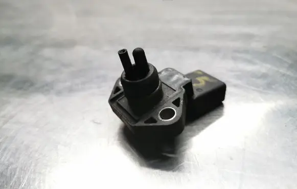 Audi A6 S6 C5 4B Air pressure sensor 059906051