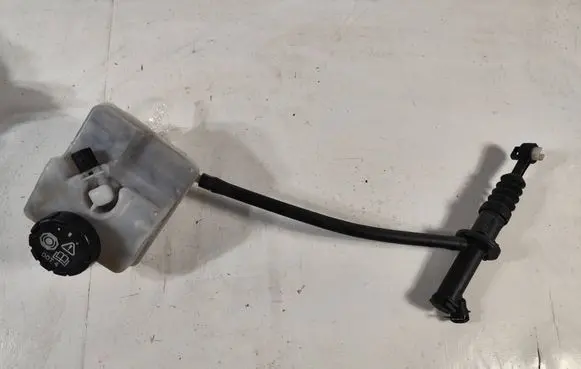 Renault Twingo III Brake fluid reservoir 22369