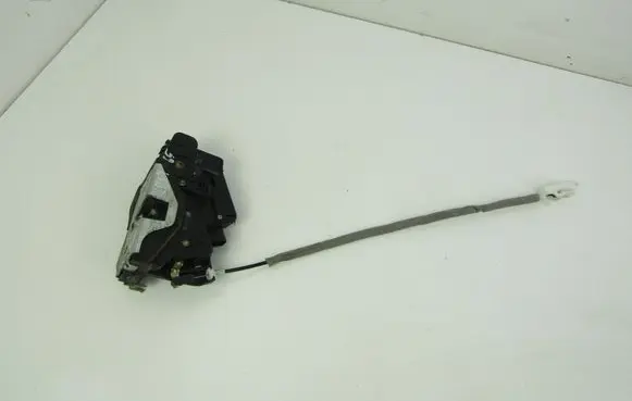 BMW 3 E46 Front door lock 