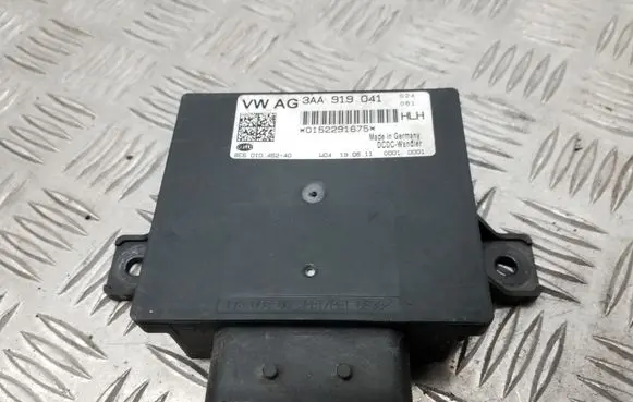 Volkswagen PASSAT B7 Power management control unit 3AA919041