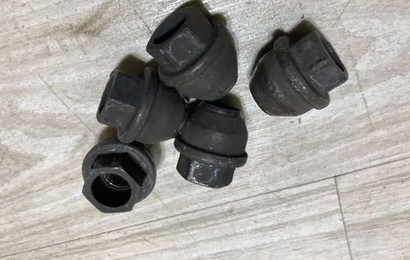 Ford Transit Custom Nuts/bolts 