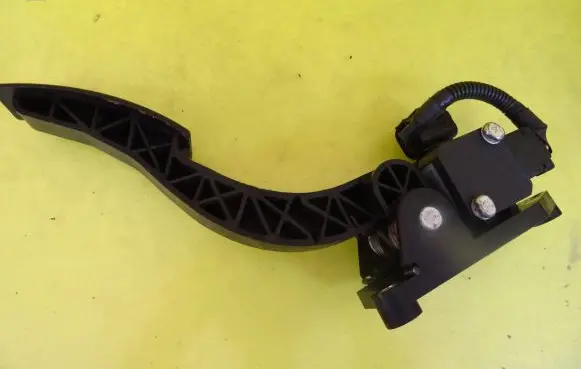 Hyundai Getz Accelerator throttle pedal 327261C800 32726-1C800
