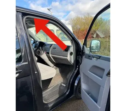Volkswagen Multivan T5 Front door rubber seal
