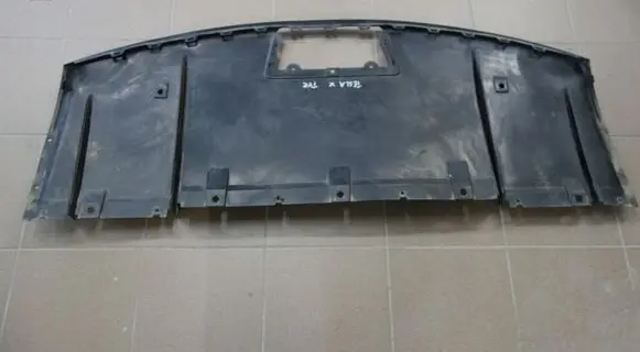 Front bumper skid plate/under tray