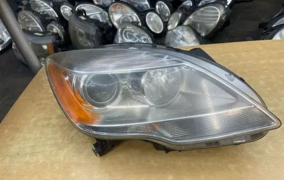 Mercedes-Benz R W251 Headlight/headlamp A2518204061