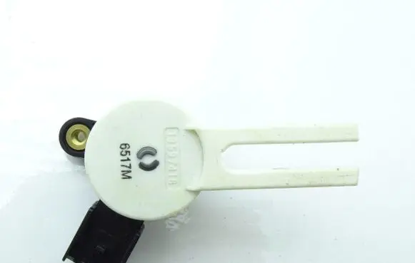 Opel Astra K Brake pedal sensor switch 13597418