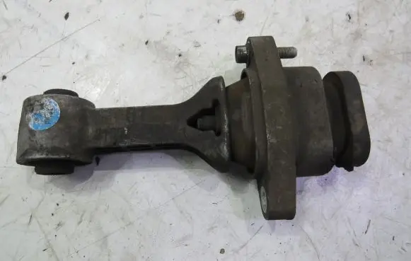 KIA Carens III Engine mounting bracket 21950-A4000