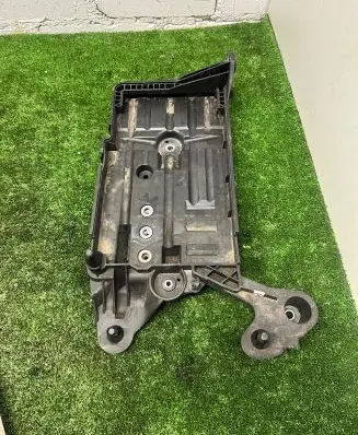 Battery box tray