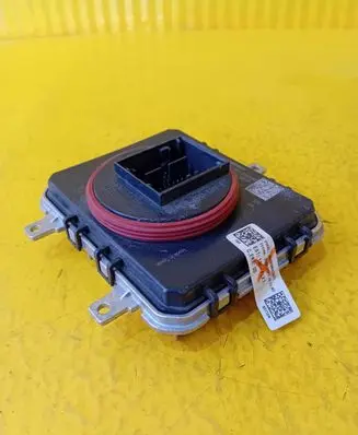 BMW 5 G30 G31 G38 Voltage converter/converter module 5A0F808