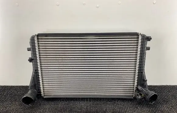 Audi A3 S3 8P Intercooler radiator 1K0145803S