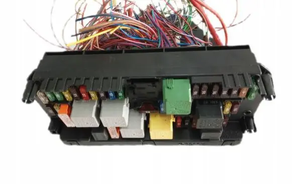 Mercedes-Benz C W204 SAM control unit A2129005822