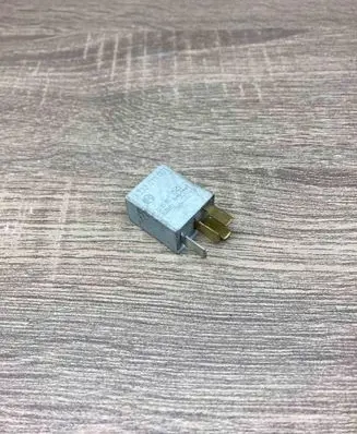 Toyota Aygo AB10 Other relay 0332011001