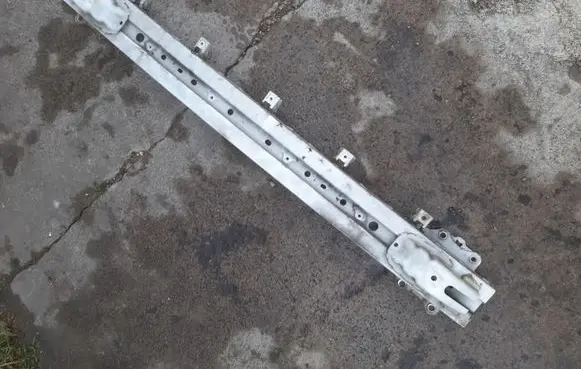 Mercedes-Benz Sprinter W901 W902 W903 W904 Front bumper cross member