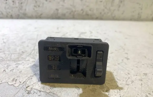 BMW 5 E28 Fog light switch 1369946
