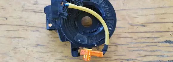 Toyota Hilux (AN10, AN20, AN30) Steering angle sensor 