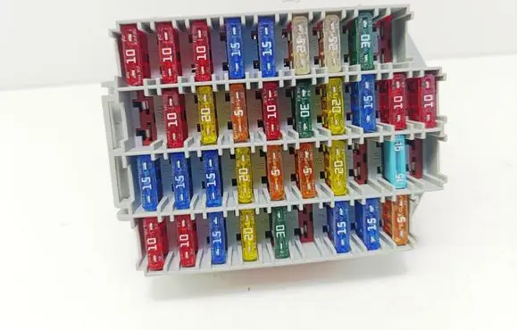 Volvo V70 Fuse module 9162439