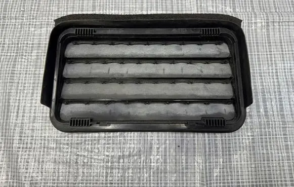 Mercedes-Benz X-class W470 Centre console side trim front 76804-4JG0D