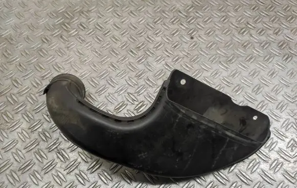 Nissan Qashqai+2 Air intake duct part