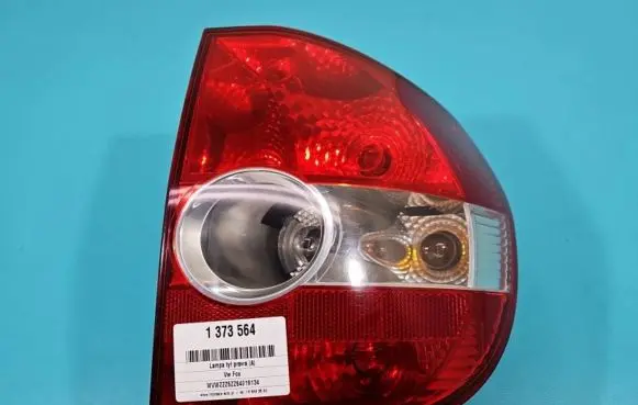 Volkswagen Fox Rear/tail lights 190405 IMPRK1373564