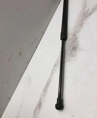 Volkswagen Golf V Tailgate/trunk strut/damper
