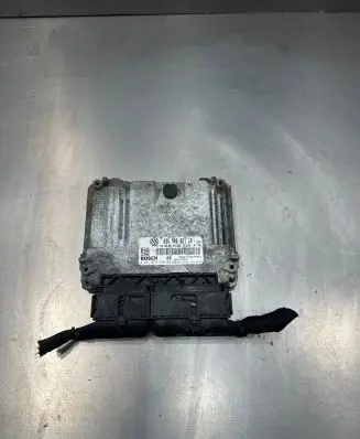 Volkswagen PASSAT B6 Engine control unit/module 03G906021LR 03G906021AN 0281013260