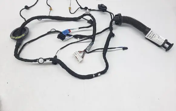 Audi A5 Rear door wiring loom 8W8971687H