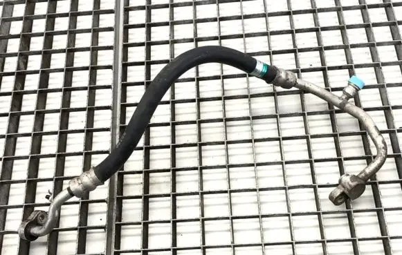 Suzuki Swift I Air conditioning (A/C) pipe/hose 95720-62J00