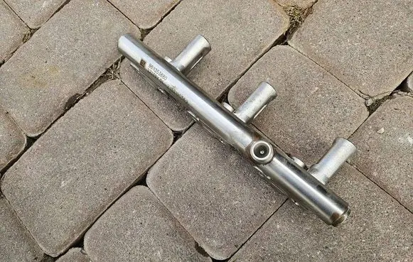 Opel Grandland X Fuel main line pipe 9811353880