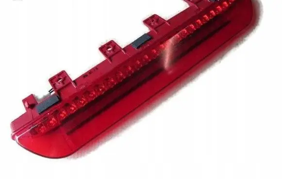 KIA Sportage Third/center stoplight