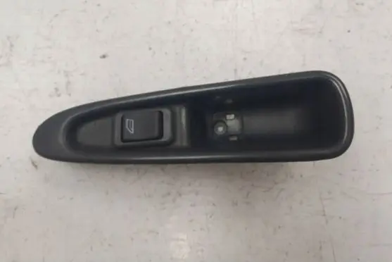 Volvo S40, V40 Quarter vent window switch 03458221