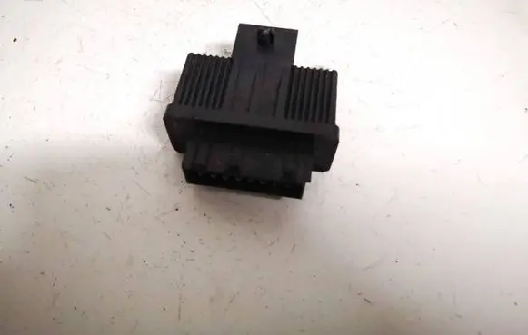 Peugeot 308 Fuel injection pump control unit/module 240107