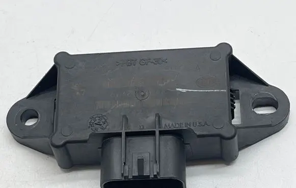 Jeep Grand Cherokee WL Fuel injection pump control unit/module 68434538AA 9347420012123 50732A