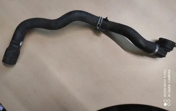 Ford Kuga I Engine coolant pipe/hose AV418286