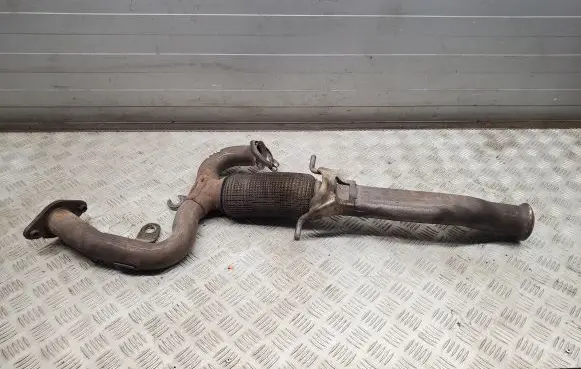 Chrysler Pacifica Muffler pipe connector clamp 