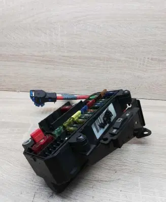 BMW 7 E65 E66 Fuse box set 6900583 10688710