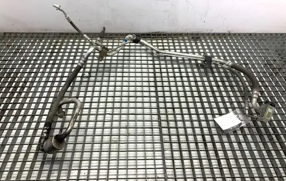KIA Sportage Air conditioning (A/C) pipe/hose 977753U200