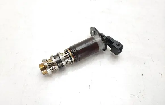 BMW 3 E92 E93 Camshaft vanos timing valve 