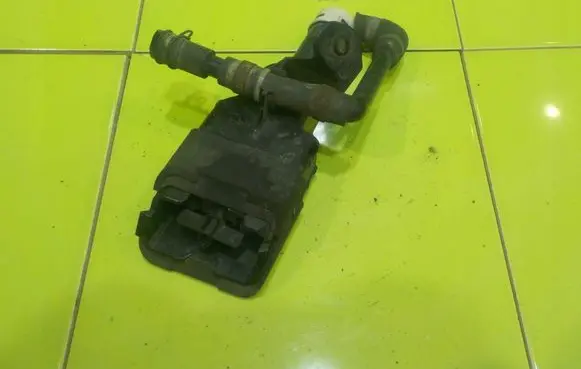 Mazda 6 Headlight washer pump GS1F5182Y