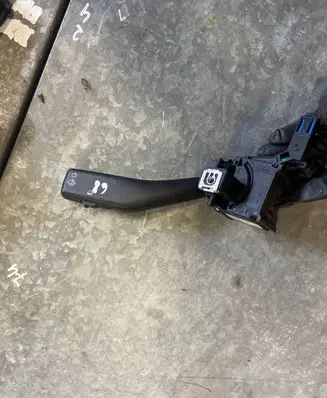 Volkswagen PASSAT B7 Wiper control stalk 1K0953519A 01203506