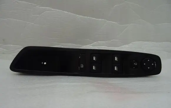 Peugeot 3008 II Quarter vent window switch 98248411ZD