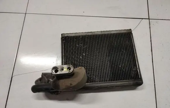 Land Rover Range Rover Sport L320 A/C cooling radiator (condenser) 