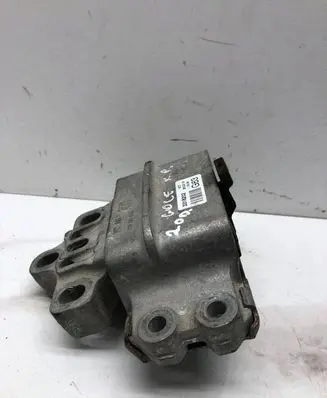 Volkswagen Golf V Engine mount bracket 1K0199555