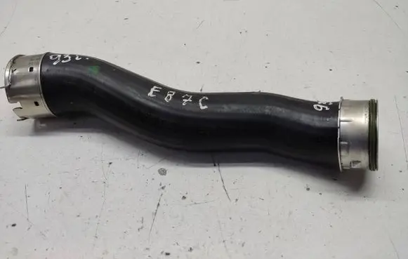 BMW 1 E82 E88 Air intake hose/pipe 7797482 520112B