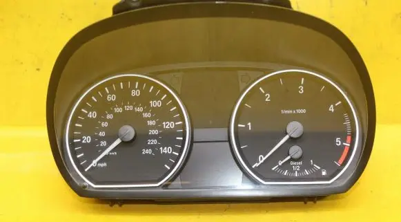 BMW 1 E81 E87 Speedometer (instrument cluster) 4032082