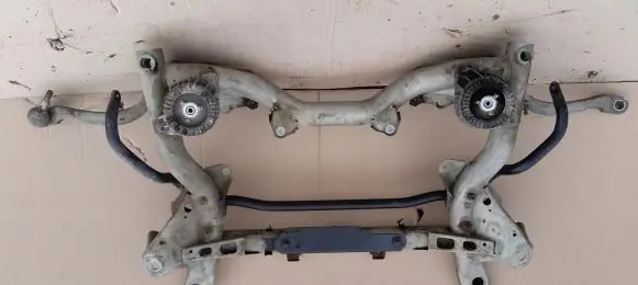 Mercedes-Benz E W212 Front axle beam W212xxxccx