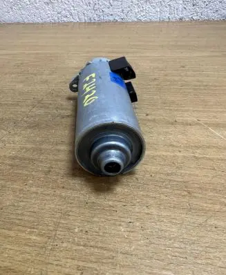 BMW 7 E65 E66 Seat adjustment motor 0130002613 F2420