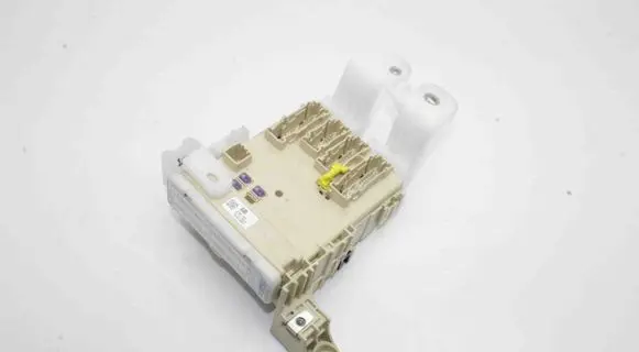 Lexus NX Central body control module 8273078020 8922178010