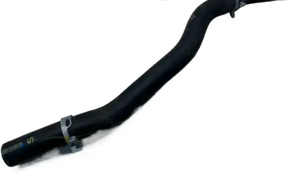 Engine coolant pipe/hose